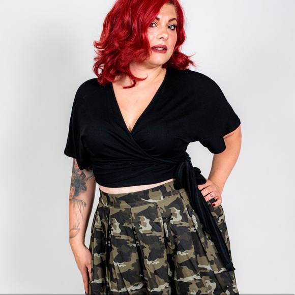 Plus Size ‘Cortese’ Wrap Front Crop Top - Picture 3 of 7